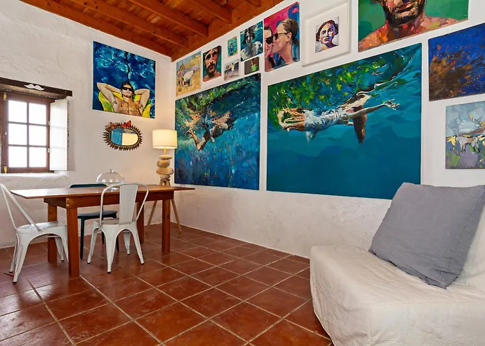 Bohemian Art House - 2br In Yaiza & Garden Nyaraló Las Breñas