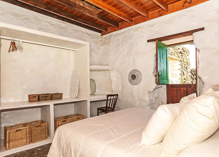 Dom wakacyjny Bohemian Art House - 2br In Yaiza & Garden Las Breñas